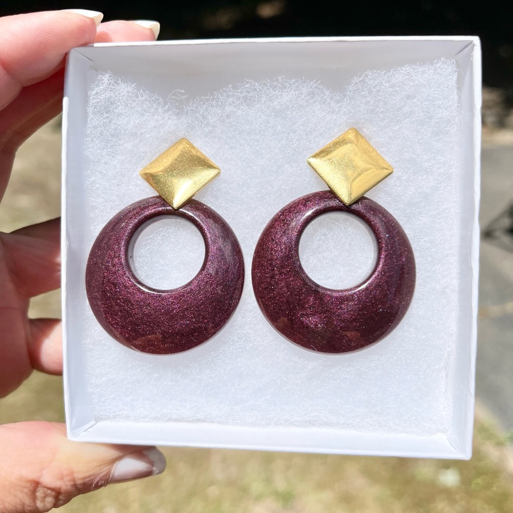 Resin Earrings - Picture 1 of 9